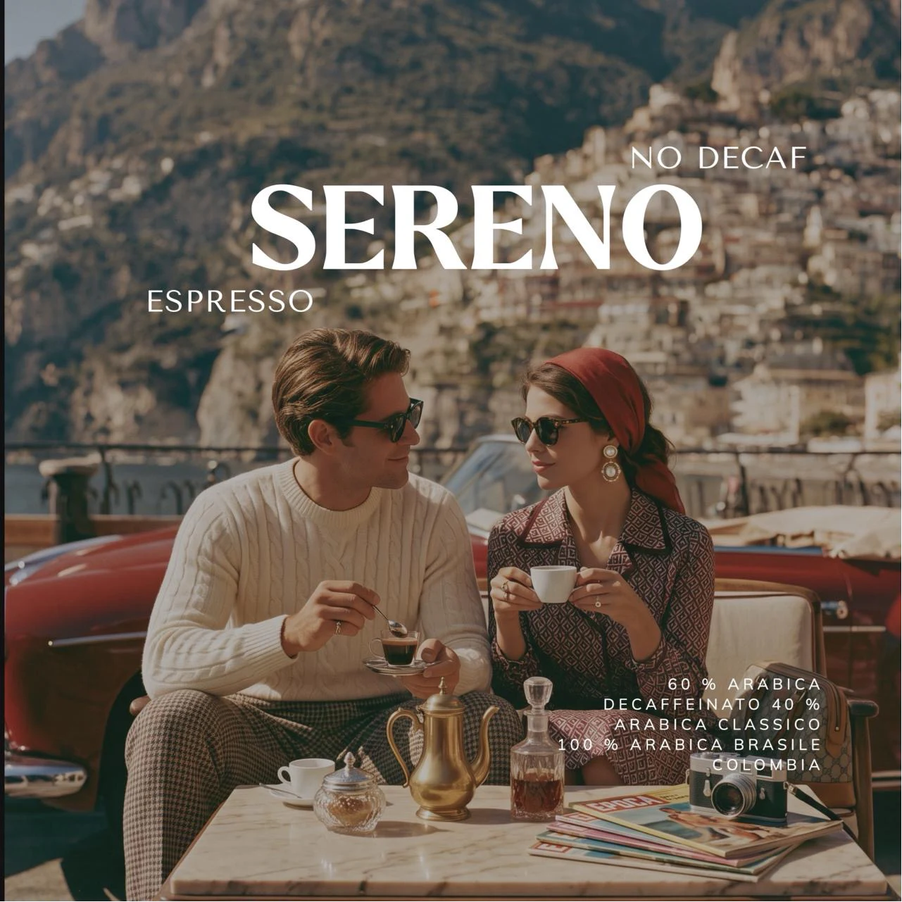 Paar mit Espresso an der italienischen Küste